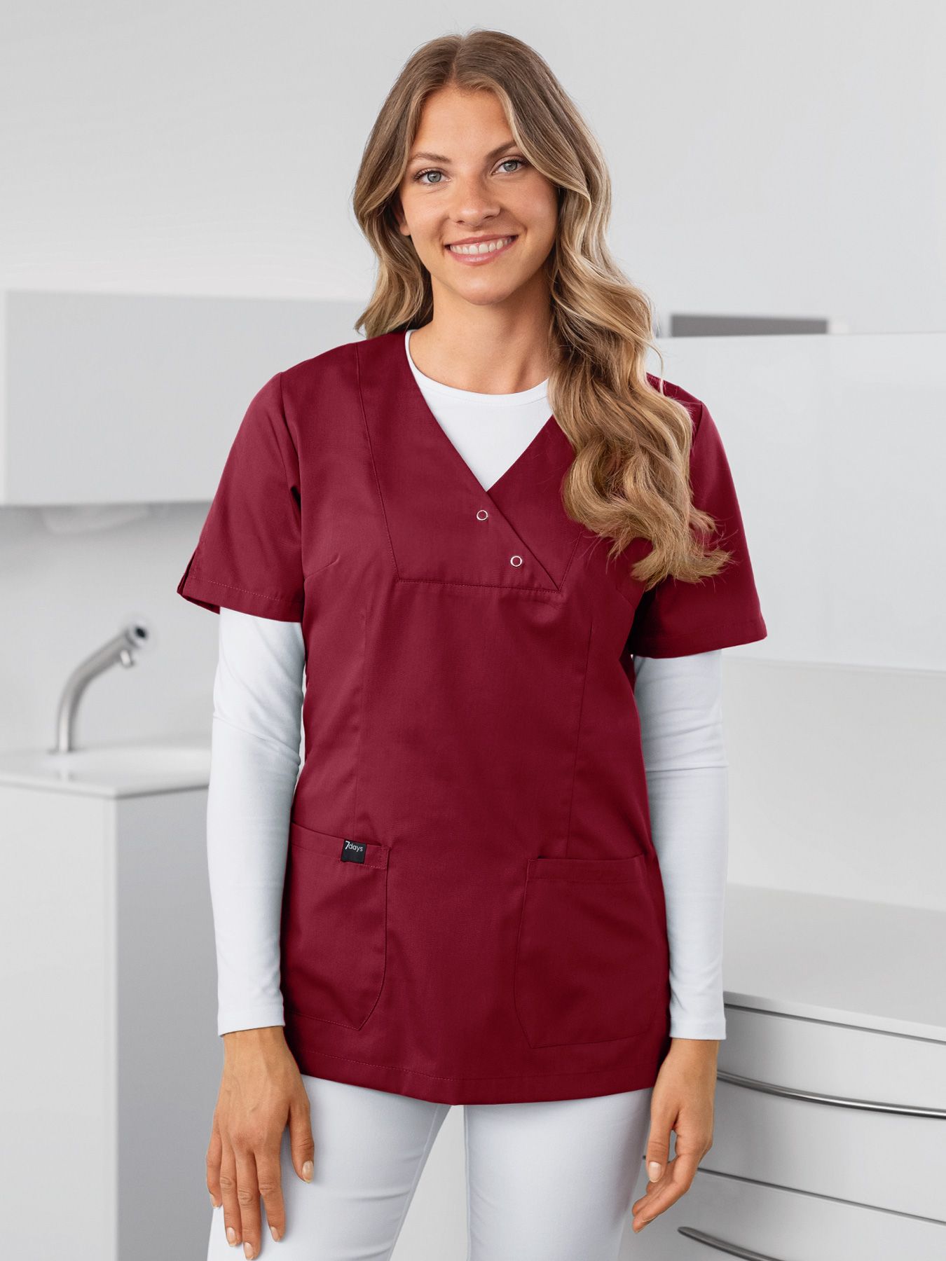 Damebluse LAMIA m/v-hals og trykknapper