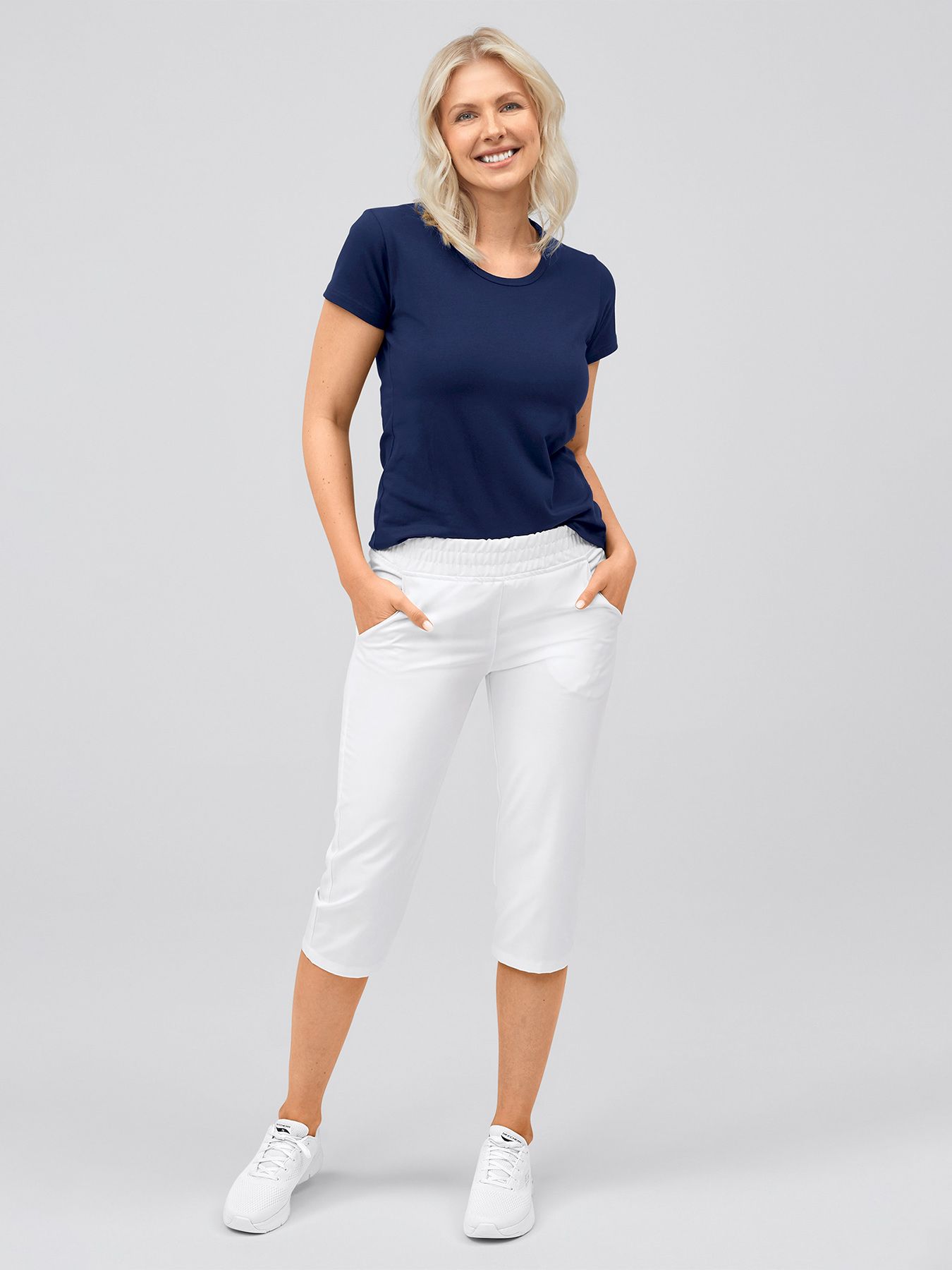 Behagelig 3/4 Damebukser ARAGAT