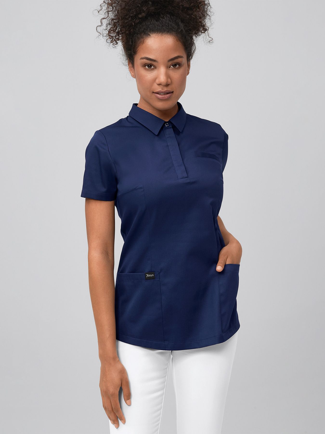 Bluse NAWA med krave